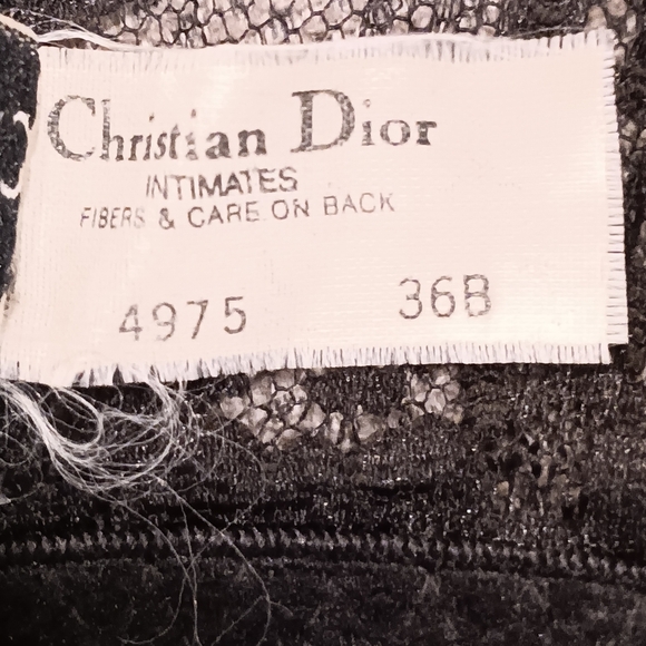 Vintage Dior Black Lace Bra with Sweetheart Neckline - Picture 4 of 4